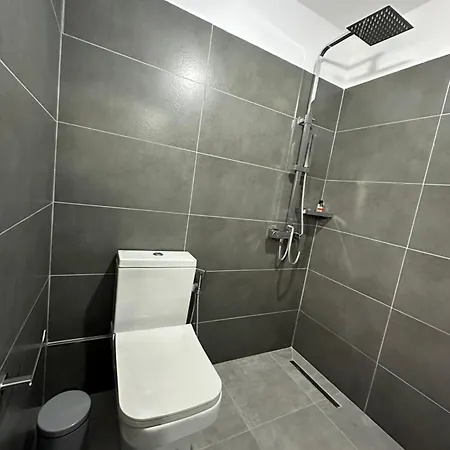 3 Vellezerit Doci * Fushe-Lure